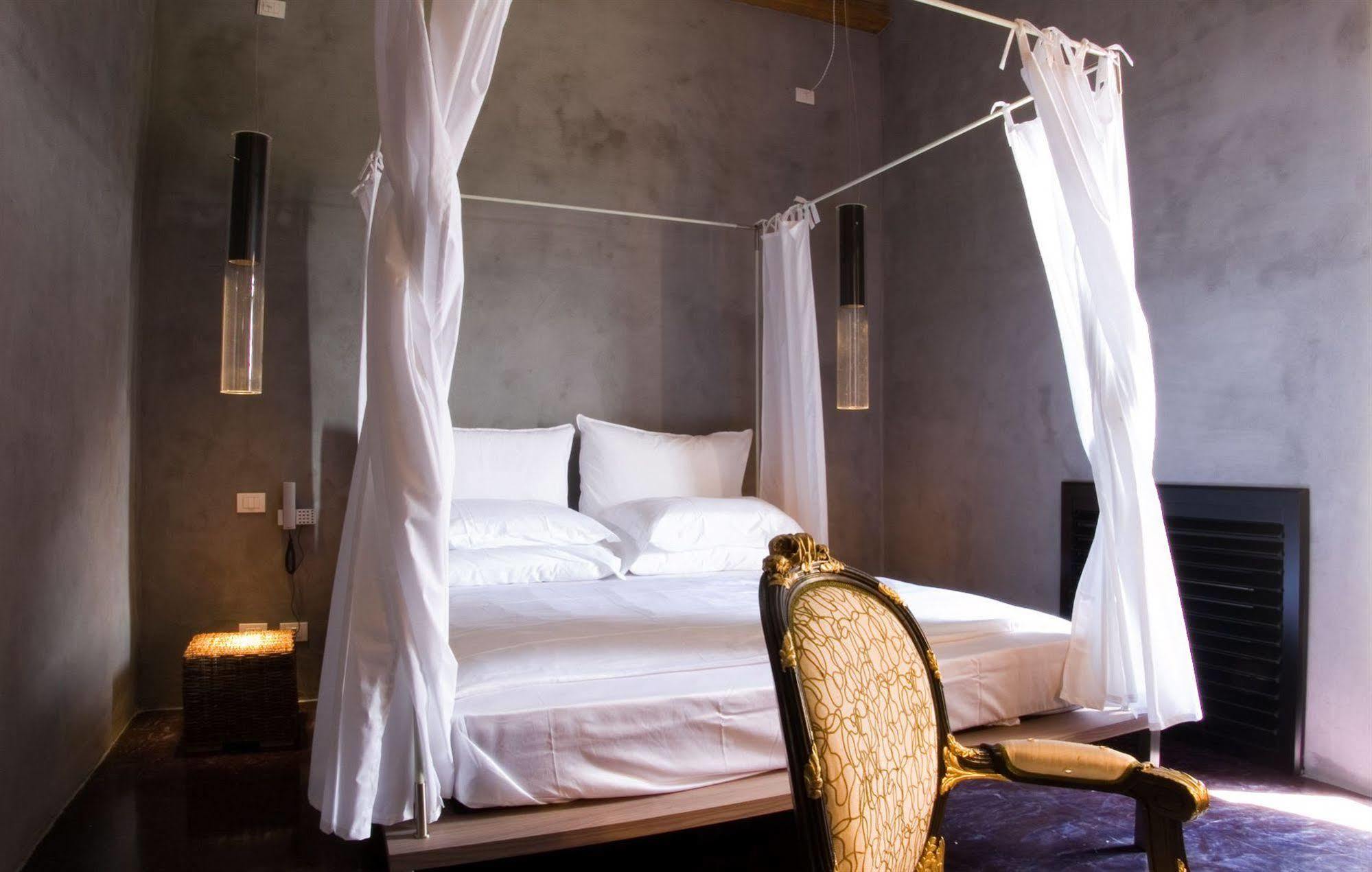 Caol Ishka Hotel Сиракузы Экстерьер фото