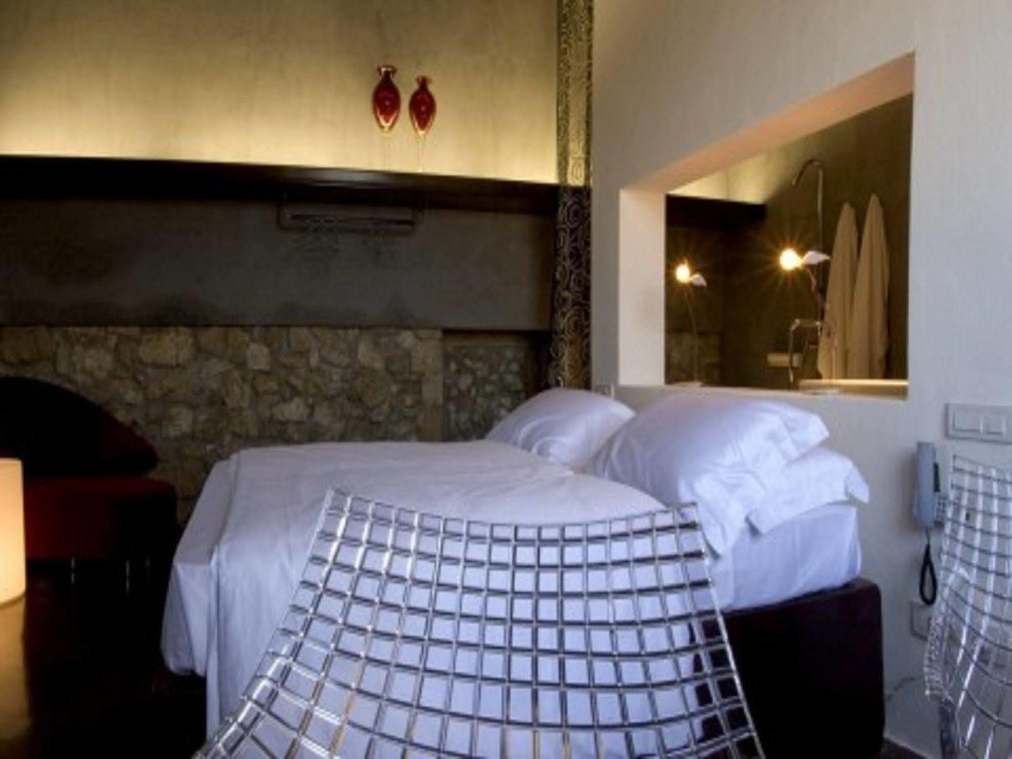 Caol Ishka Hotel Сиракузы Экстерьер фото